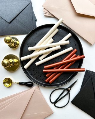 Vše pro Vaše elegantní sváteční tvoření 💌🌟🎄najdete na našem eshopu www.art-obalky.cz #vanoce #kreativnitvoreni #pečetění...